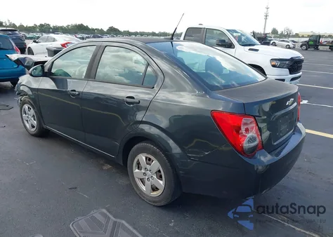 2014 Chevrolet Sonic Ls Auto z USA, uszkodzony, nr VIN 1G1JA5SG3E4240323